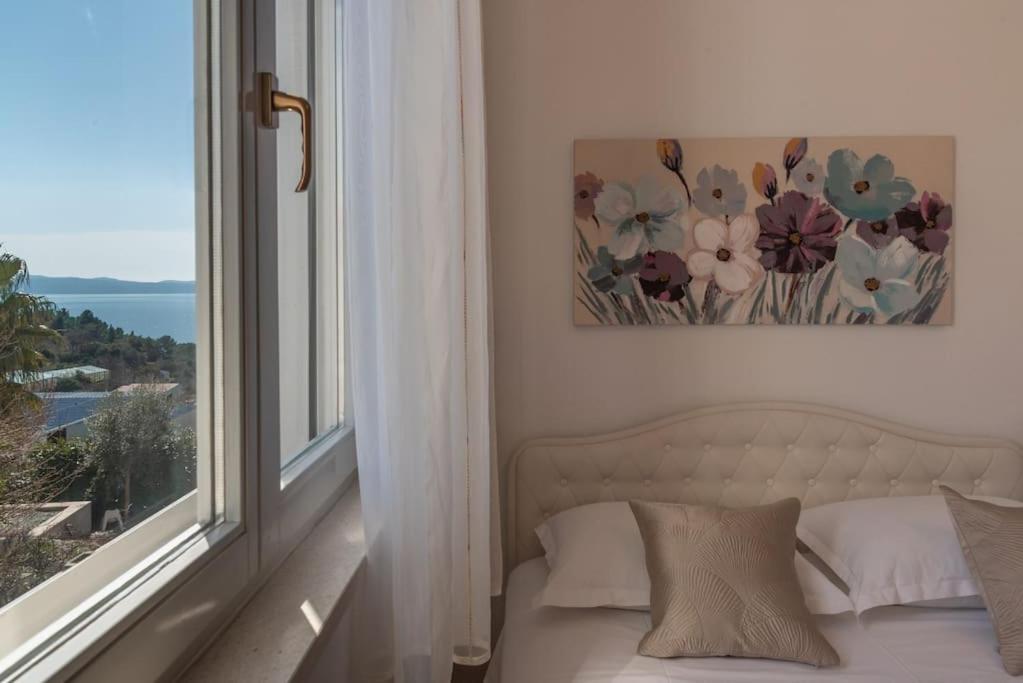 Sea View- Spacious Apartment With Shared Pool Split Kültér fotó