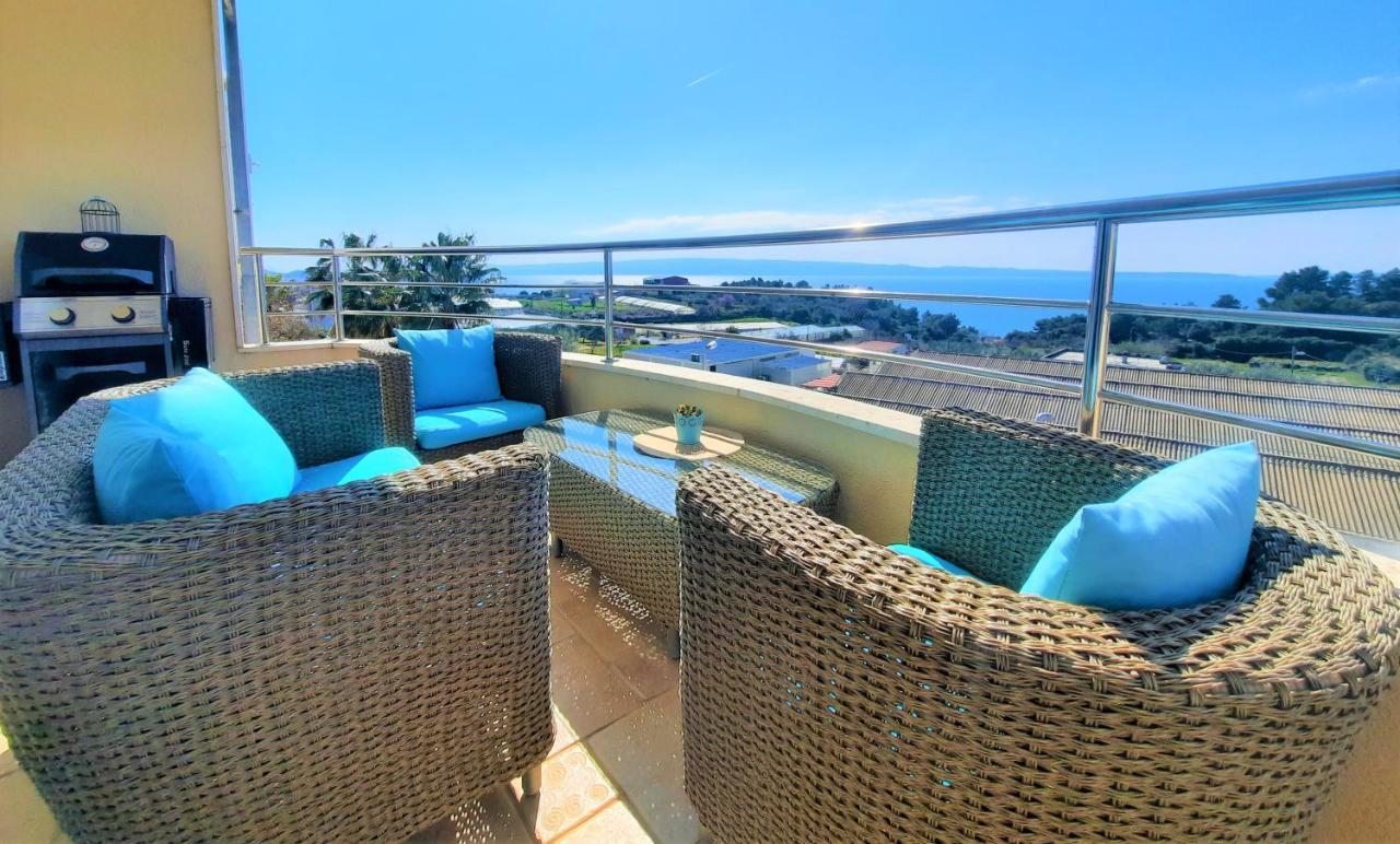 Sea View- Spacious Apartment With Shared Pool Split Kültér fotó